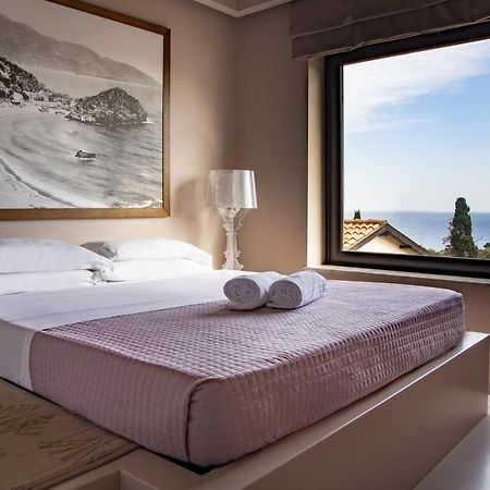 Apartamento Fenetre Sur Le Blue Taormina Exterior foto