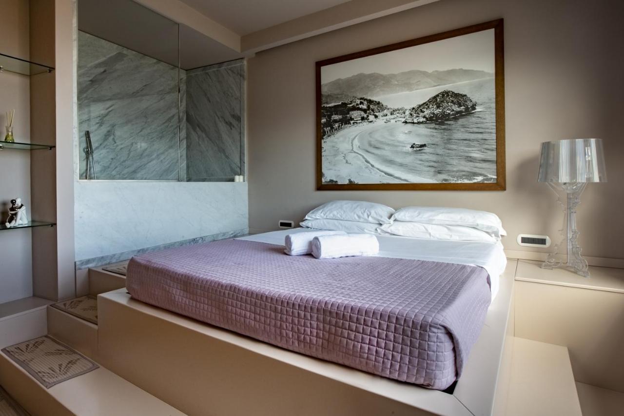 Apartamento Fenetre Sur Le Blue Taormina Exterior foto
